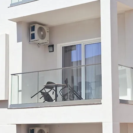 Sea & View 게스트하우스 사밀