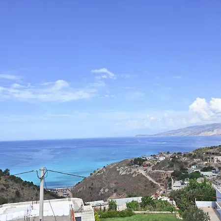 Sea & View