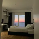 Sea & View بيت ضيافة