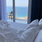 Sea & View بيت ضيافة