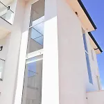 بيت ضيافة Sea & View 3*
