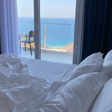 Sea & View بيت ضيافة