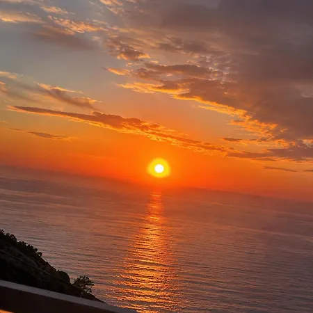 Sea & View